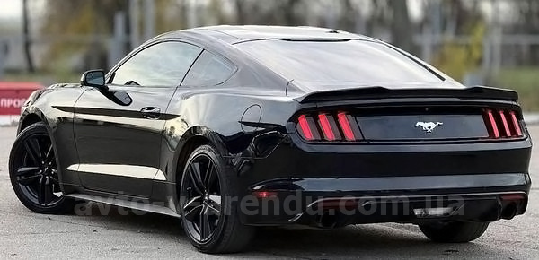 Оренда авто Ford Mustang GT 2.3 чорний кабріолет з водієм. Прокат кабріолета Форд Мустанг GT 2.3 без водія у Києві