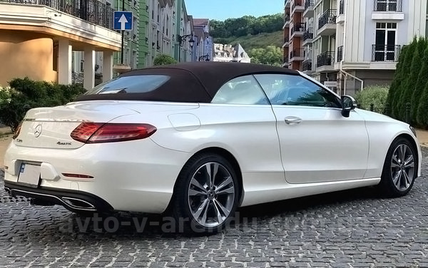 Оренда авто Mercedes Benz C300  кабріолет з водієм. Прокат кабріолета Мерседес C300 без водія у Києві