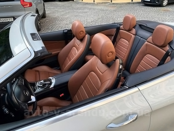 Оренда авто Mercedes Benz C300  кабріолет з водієм. Прокат кабріолета Мерседес C300 без водія у Києві
