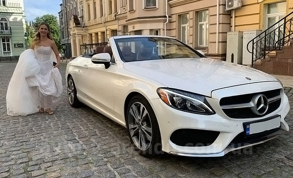 Оренда авто Mercedes Benz C300  кабріолет з водієм. Прокат кабріолета Мерседес C300 без водія у Києві