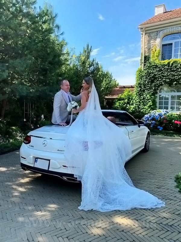 Оренда авто Mercedes Benz C300  кабріолет з водієм. Прокат кабріолета Мерседес C300 без водія у Києві