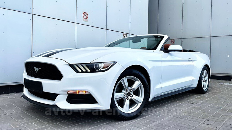 Оренда кабріолету Ford Mustang GT білий
