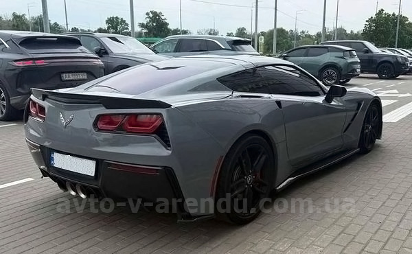 Оренда автомобіля Chevrolet Corvette Targa на відеозйомку та фотосесією з водієм. Прокат авто Chevrolet Corvette Targa без водія у Києві