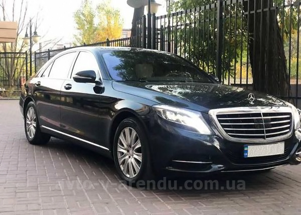 Оренда авто з водієм у Києві Mercedes-Benz W222 S550 4MATIK