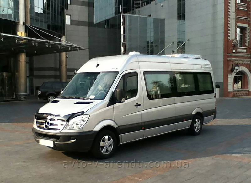 Оренда мікроавтобуса з водієм у Києві Mercedes Sprinter silver на 12 місць
