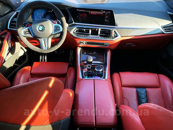 Оренда позашляховика BMW X6 M50d з водієм. Прокат джипу БМВ X6 M50d без водія у Києві