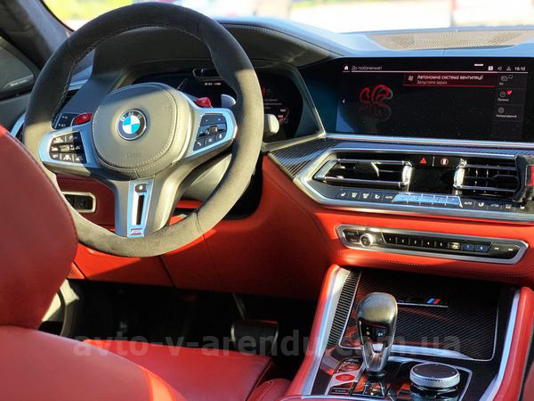 Оренда позашляховика BMW X6 M50d з водієм. Прокат джипу БМВ X6 M50d без водія у Києві